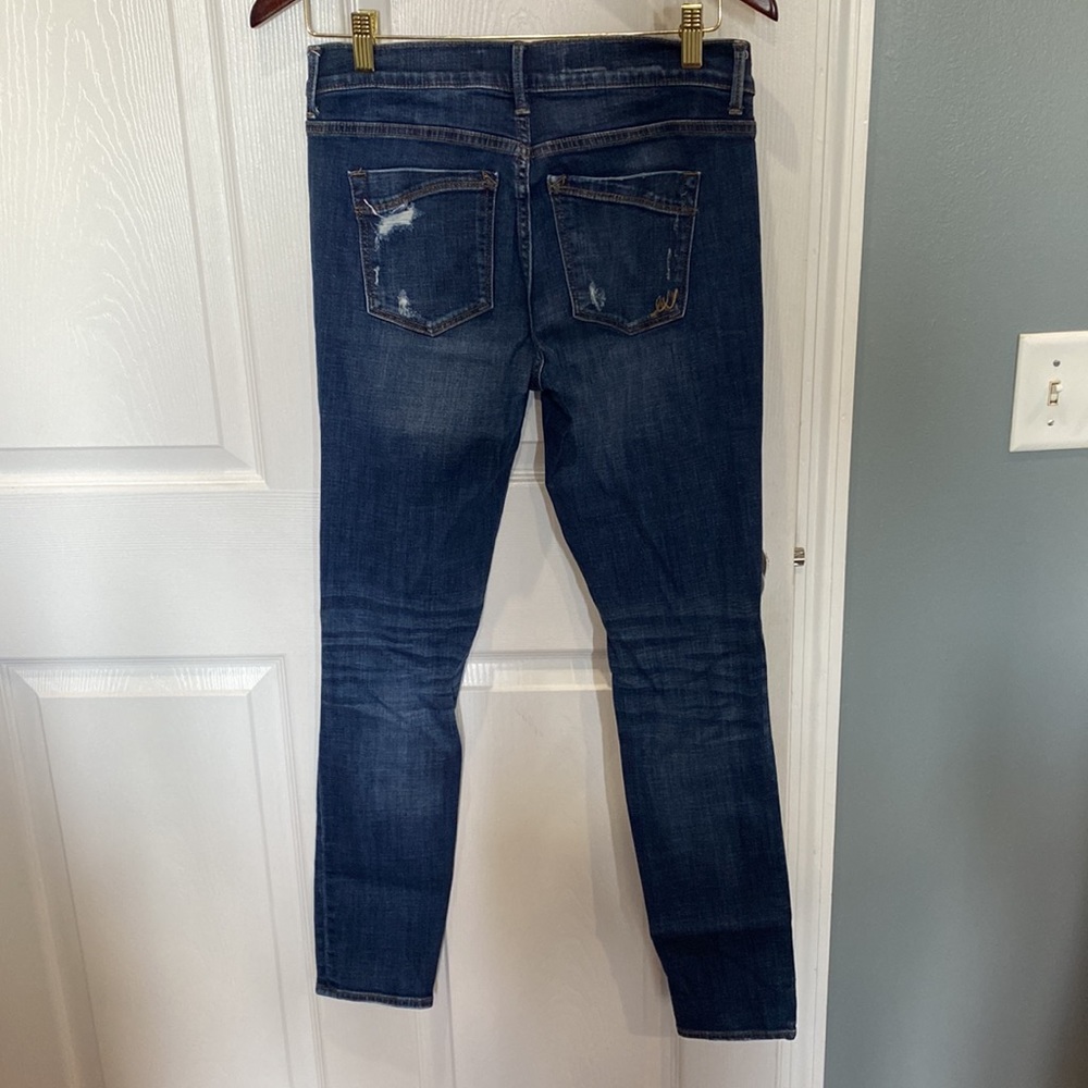 Distressed jeans - Picture 4 of 5